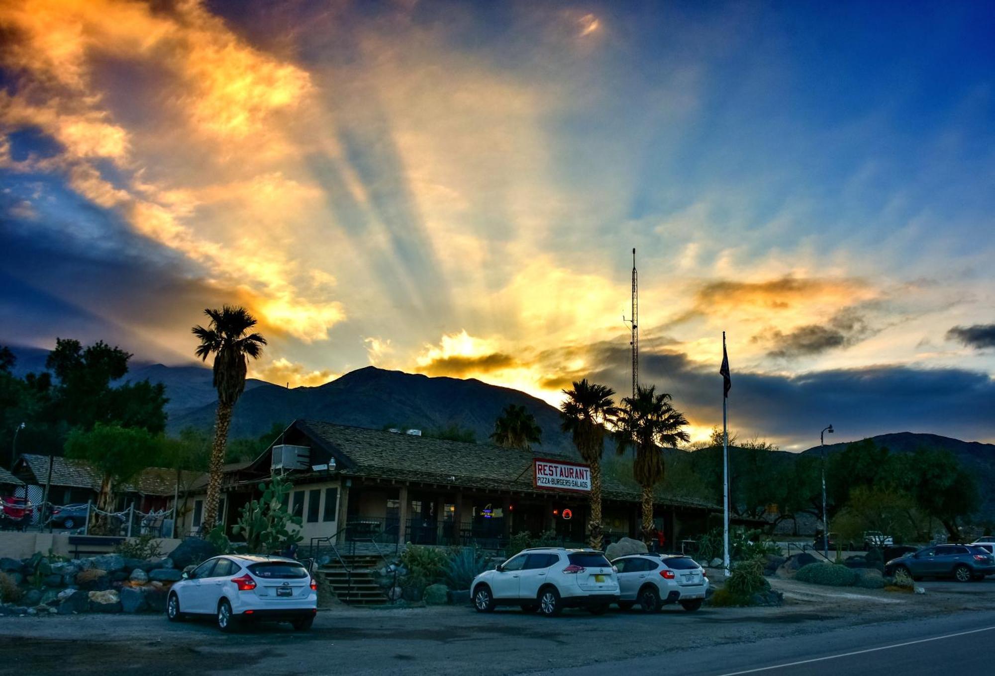 Panamint Springs Motel & Tents 外观 照片