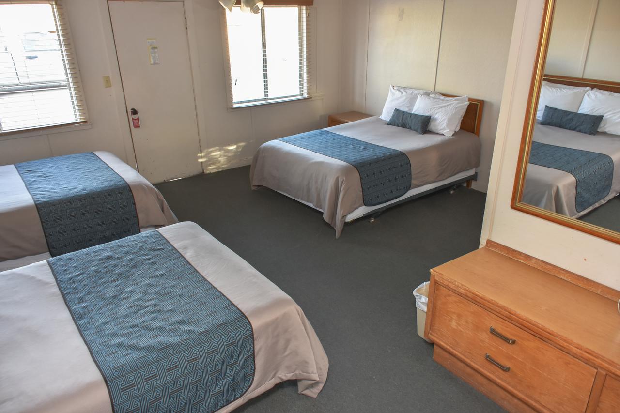 Panamint Springs Motel & Tents 外观 照片